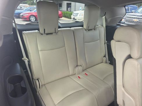 Used 2020 INFINITI QX60 Luxe w/ Sensory Package FWD image 17