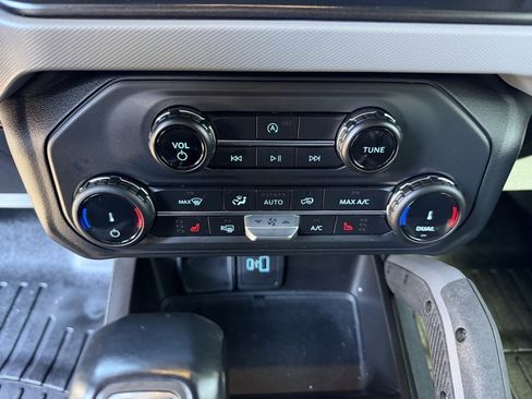 Used 2022 Ford Bronco Big Bend image 25