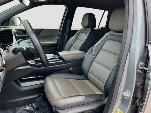 Used 2025 Chevrolet Equinox LT w/ Convenience Package II AWD/4WD image 15