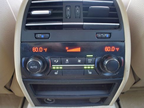 Used 2013 BMW 740Li w/ Executive Pkg image 33