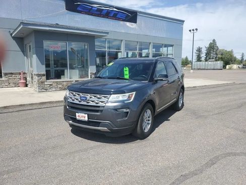Used 2018 Ford Explorer XLT AWD/4WD image 1