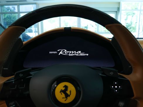 Used 2025 Ferrari Roma Spider RWD image 11