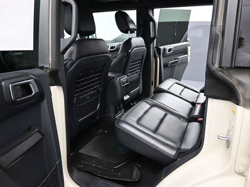 Used 2025 Ford Bronco Badlands AWD/4WD image 13