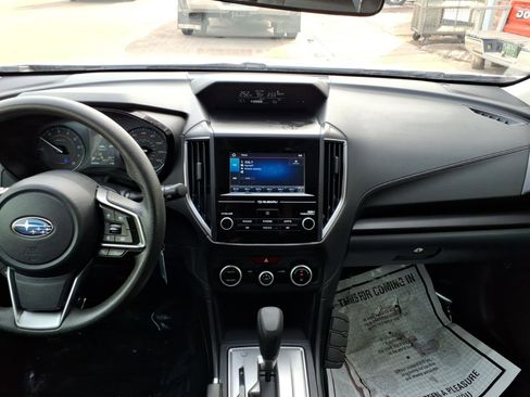 Used 2022 Subaru Crosstrek 2.0i image 12