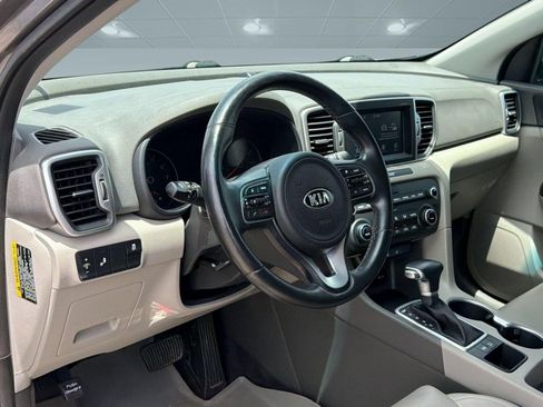 Used 2017 Kia Sportage EX w/ EX Premium Package FWD image 4