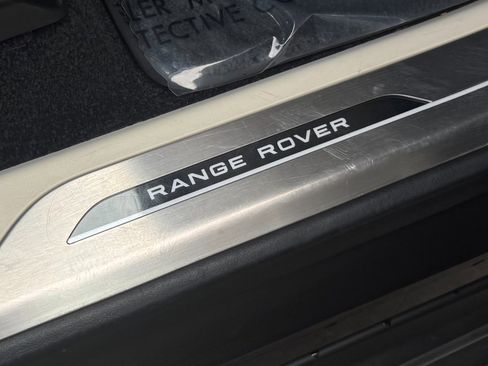 Used 2022 Land Rover Range Rover SE image 26