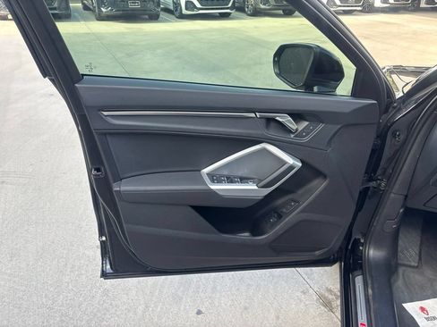 Used 2025 Audi Q3 2.0T Premium w/ Convenience Package AWD/4WD image 10