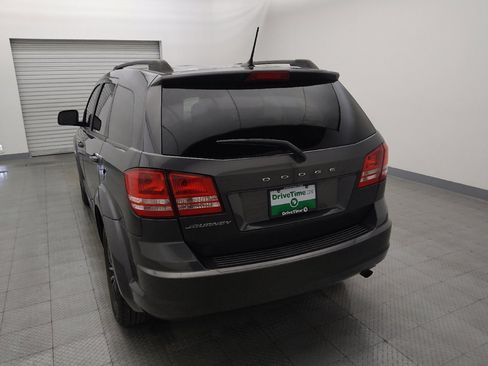 Used 2017 Dodge Journey SE w/ Flexible Seating Group FWD image 6