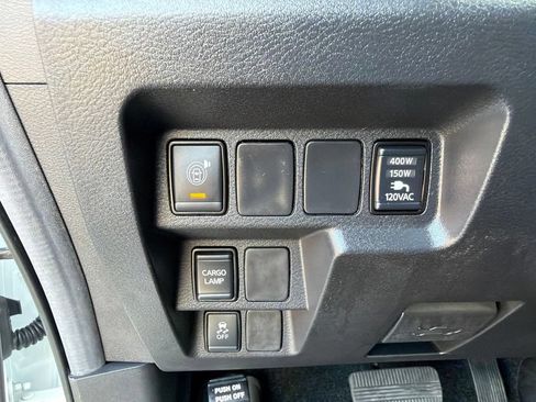 Used 2026 Nissan Frontier SV w/ SV Convenience Package AWD/4WD image 19