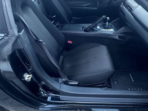Used 2024 MAZDA MX-5 Miata Sport RWD image 10