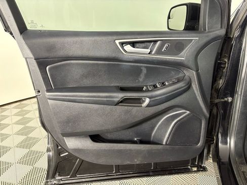 Used 2018 Ford Edge SEL w/ Equipment Group 201A FWD image 15