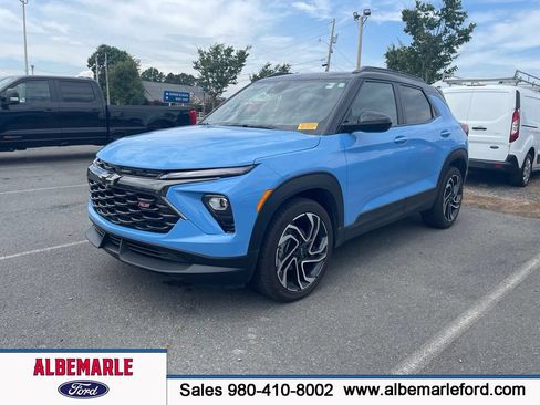Used 2024 Chevrolet TrailBlazer RS FWD image 1