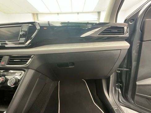Used 2023 Volkswagen Taos S FWD image 10