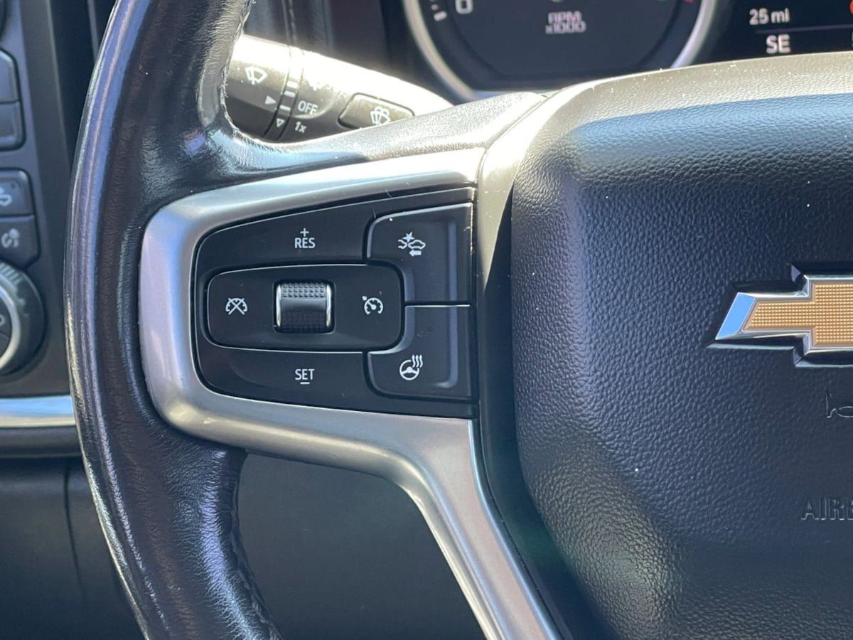 Used 2022 Chevrolet Silverado 2500 LTZ w/ LTZ Plus Package AWD/4WD image 19