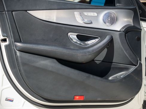 Used 2018 Mercedes-Benz E 300 4MATIC w/ Premium 2 Package image 22