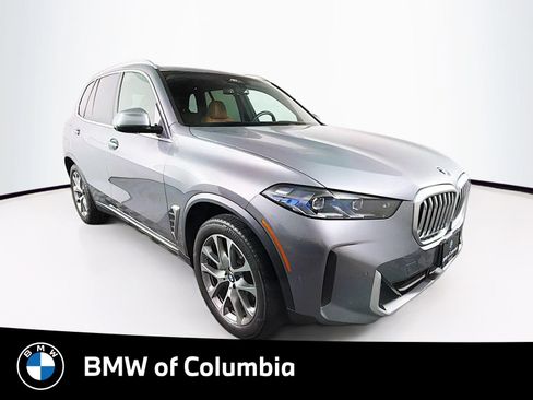 Used 2024 BMW X5 xDrive40i w/ Premium Package AWD/4WD image 1