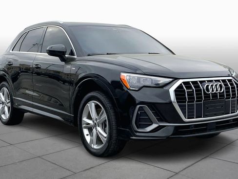 Used 2021 Audi Q3 2.0T Premium w/ Convenience Package AWD/4WD image 3