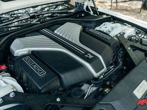 Used 2022 Rolls-Royce Ghost w/ Ghost Package image 86