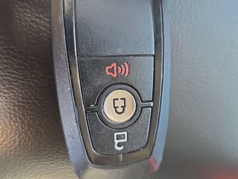 Used 2024 Ford Edge SEL AWD/4WD image 43