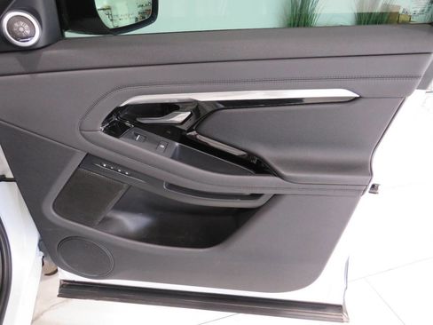 Used 2020 Land Rover Range Rover Evoque R-Dynamic S image 29