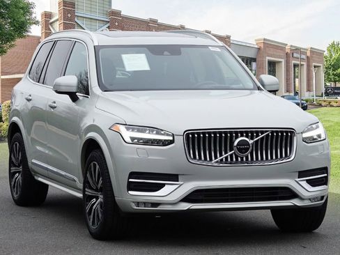 Used 2020 Volvo XC90 T6 Inscription w/ Protection Package image 3