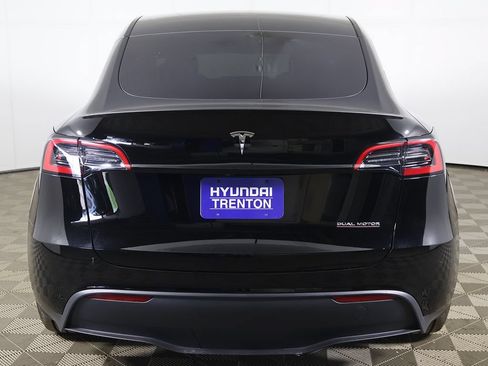 Used 2024 Tesla Model Y Performance AWD/4WD image 14