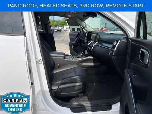 Used 2022 Kia Sorento S w/ Panoramic Sunroof Package FWD image 14