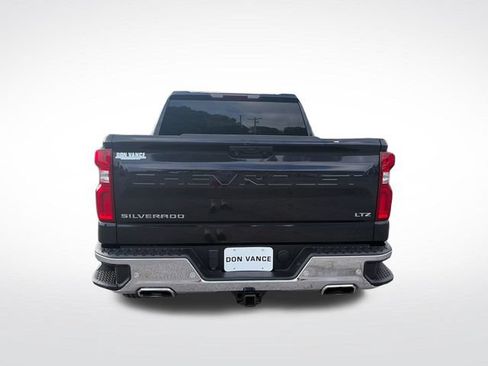 Used 2023 Chevrolet Silverado 1500 LTZ AWD/4WD image 4