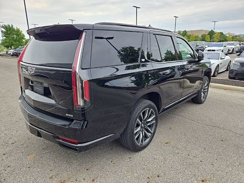 Used 2021 Cadillac Escalade Sport w/ Driver Assist Tech Package AWD/4WD image 5