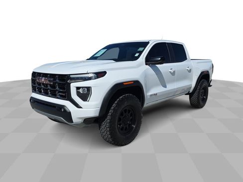 Used 2023 GMC Canyon AT4 w/ LPO, Sports Bar Package image 4