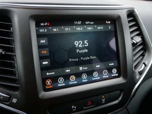 Certified 2022 Jeep Cherokee Trailhawk w/ Comfort/Convenience Group image 30