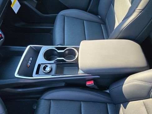 New 2026 Chevrolet Equinox LT w/ Convenience Package II FWD image 26