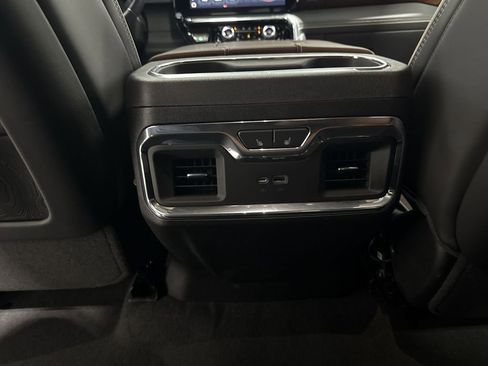 Used 2024 GMC Sierra 1500 Denali Ultimate image 22
