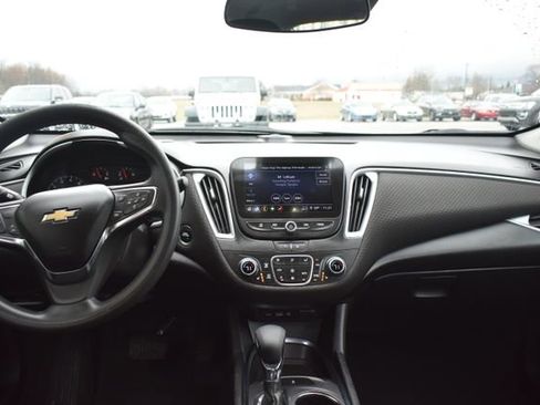 Used 2023 Chevrolet Malibu LT image 8