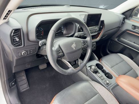 Used 2021 Ford Bronco Sport Outer Banks image 4