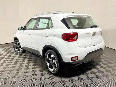New 2026 Hyundai Venue SEL image 12