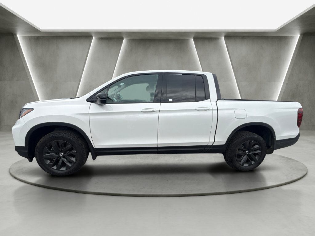 Used 2025 Honda Ridgeline Sport image 4