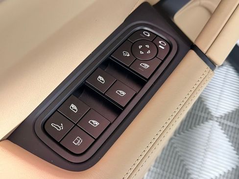 New 2026 Porsche Cayenne S image 26