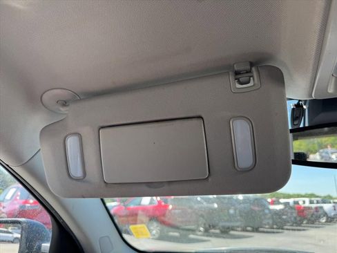 Used 2017 Chevrolet Equinox LS image 24