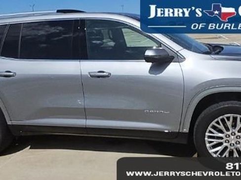 Used 2025 GMC Acadia Denali w/ LPO, Floor Liner Package image 5