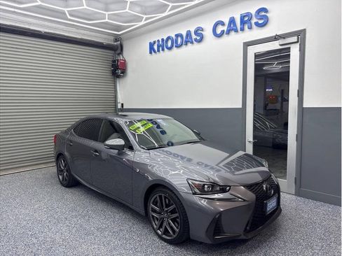 Used 2017 Lexus IS 200t F Sport w/ F Sport Package RWD image 7