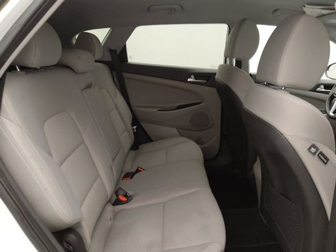 Used 2019 Hyundai Tucson SE FWD image 19
