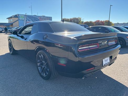 Used 2022 Dodge Challenger R/T Scat Pack image 3