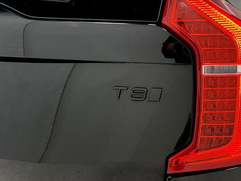 Used 2018 Volvo XC90 T8 Momentum w/ Convenience Package image 42