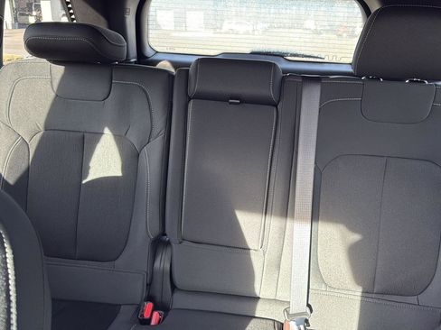 New 2025 Jeep Grand Cherokee Laredo X image 23