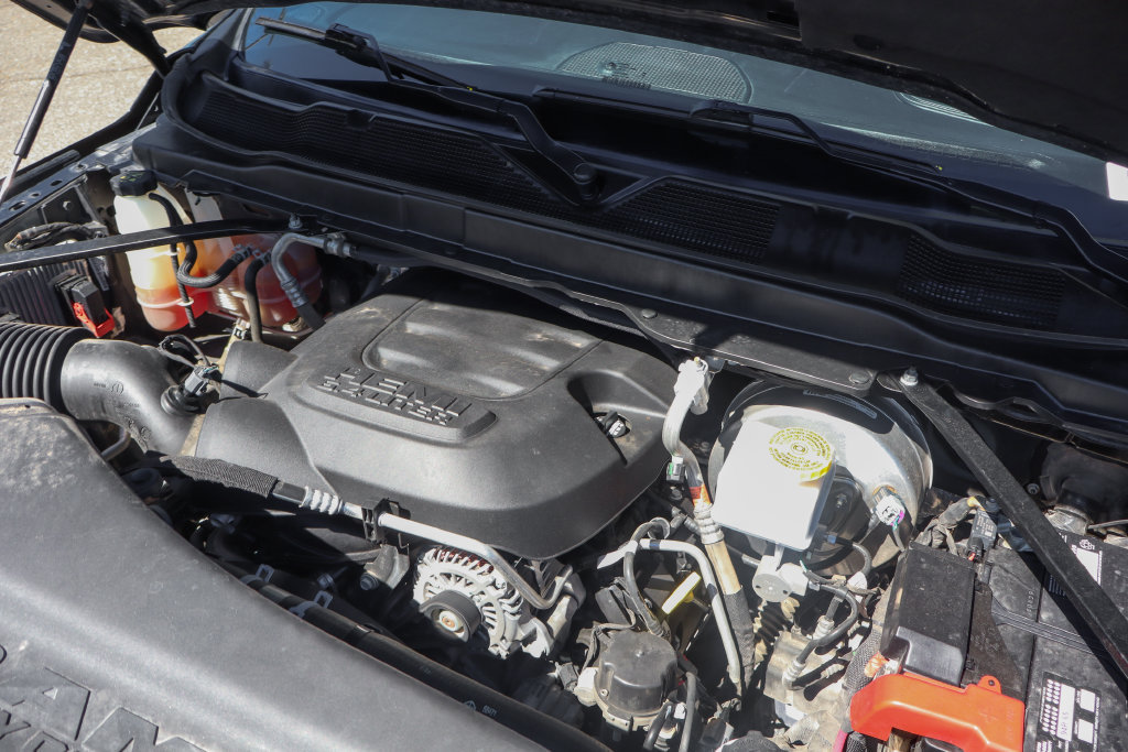 Used 2024 RAM 2500 Laramie w/ Night Edition AWD/4WD image 14