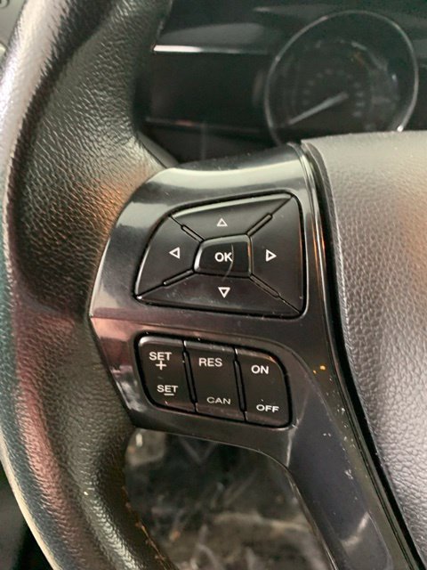 Used 2019 Ford Explorer XLT w/ Equipment Group 202A AWD/4WD image 33