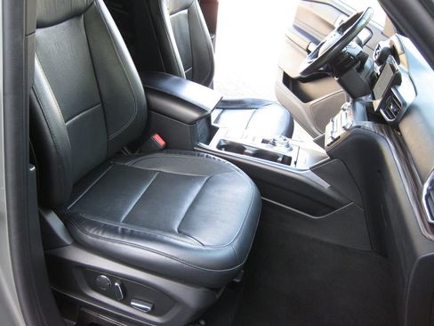 Used 2020 Ford Explorer Limited RWD image 39
