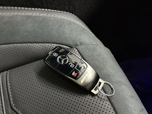 New 2025 Mercedes-Benz GLS 63 AMG 4MATIC image 37