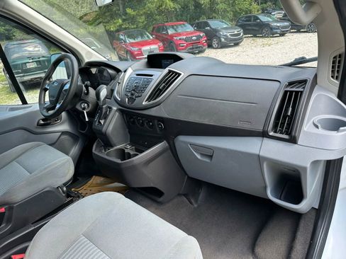 Used 2015 Ford Transit 350 XLT image 32